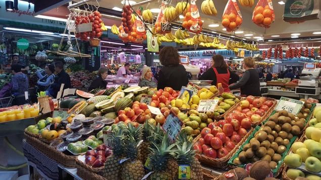 Mercabarna posa en marxa el ‘Foodback’, un centre pioner de reaprofitament de fruites i verdures